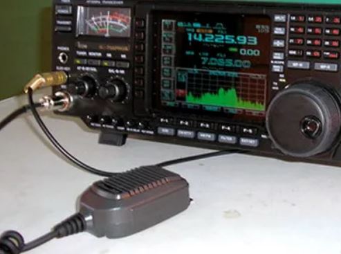 Britannica-Amateur-Radio-product