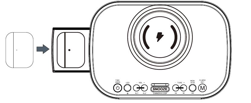 EMERSON CKSW5010 Alarm Clock FM Radio - Charging the Wireless Charging Earbuds
