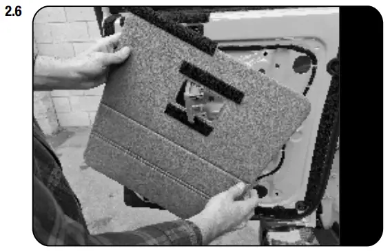 FRONT-RUNNER-LATL006-Toyota-Land-Cruiser-78-Troopy-Ladder-fig-6