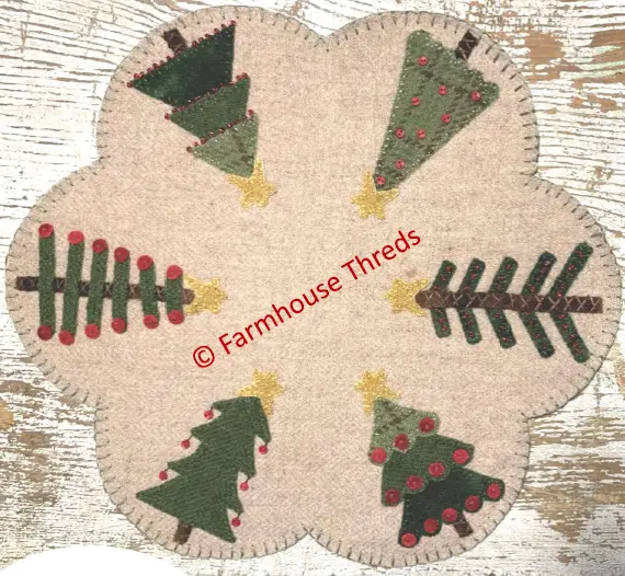Farmhouse-Threads-B0B73YTJFX-Christmas-Trees-Wool-Mat-product