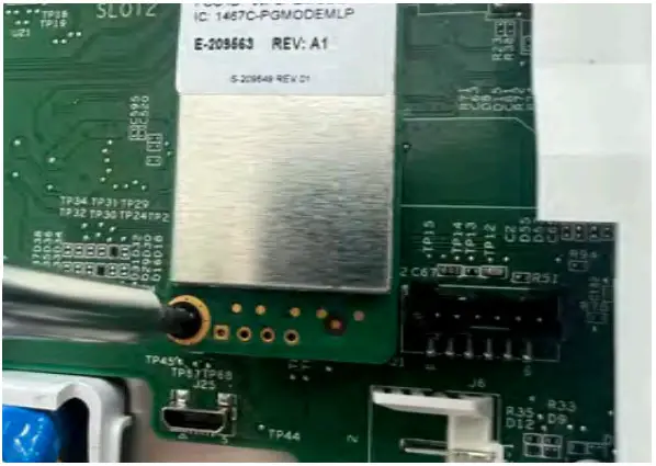 Johnson Controls QC008 840 IQ Card PG - INSTALLING CARD 7