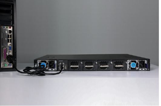 QSFPTEK-S7600-48Y8C-48-Port-25Gb-Ethernet-L3+-Switch-9