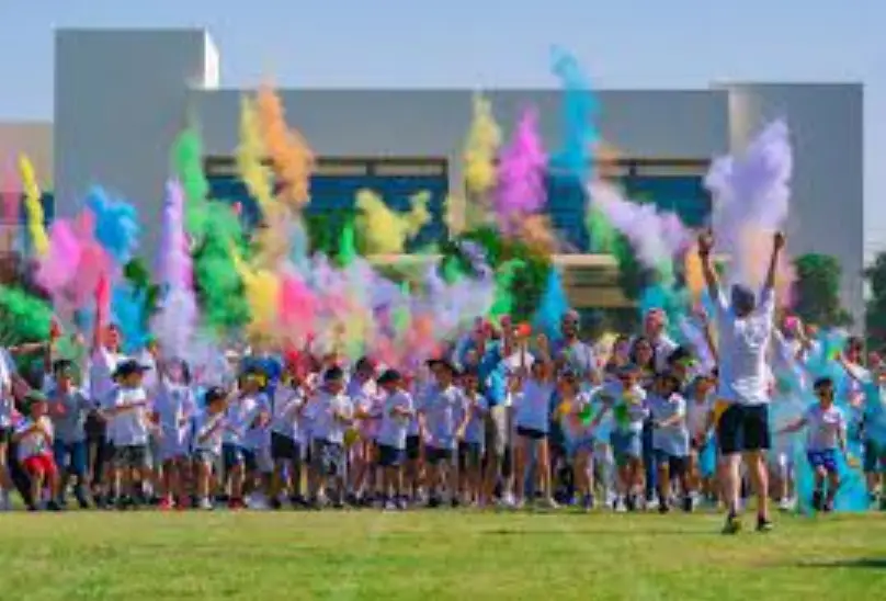 The School Run 430 0302 70 Colour Challenge Powder 