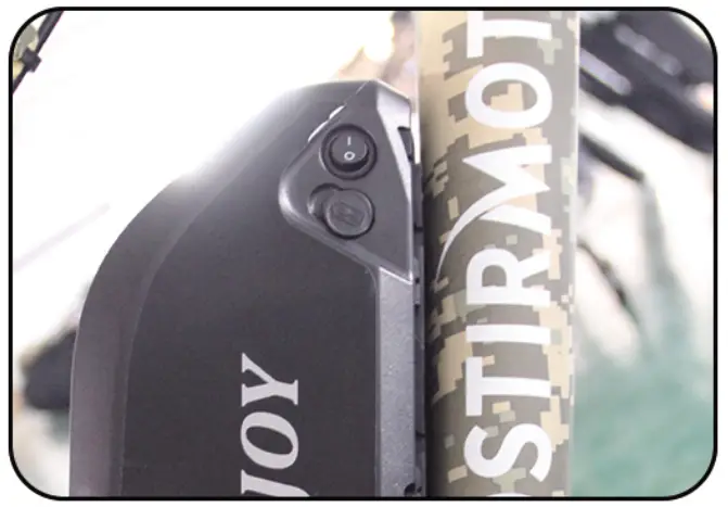 Unbranded EBike 8 26 Inch 750 Watt Fat Tire Electric Bike - Bettery Installation 6