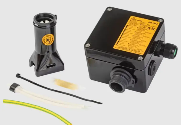 nVent-JBS-100-E-Single-Entry-Power-Connection-with-Junction-Box-PRODUCT-IMAGE
