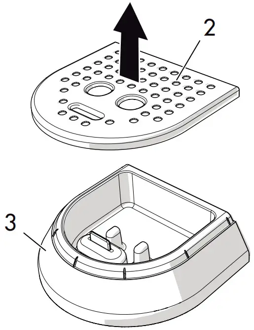 smeg ECF01RDUK 50's Retro Style Espresso Coffee Machine - Cleaning the drip tray 2