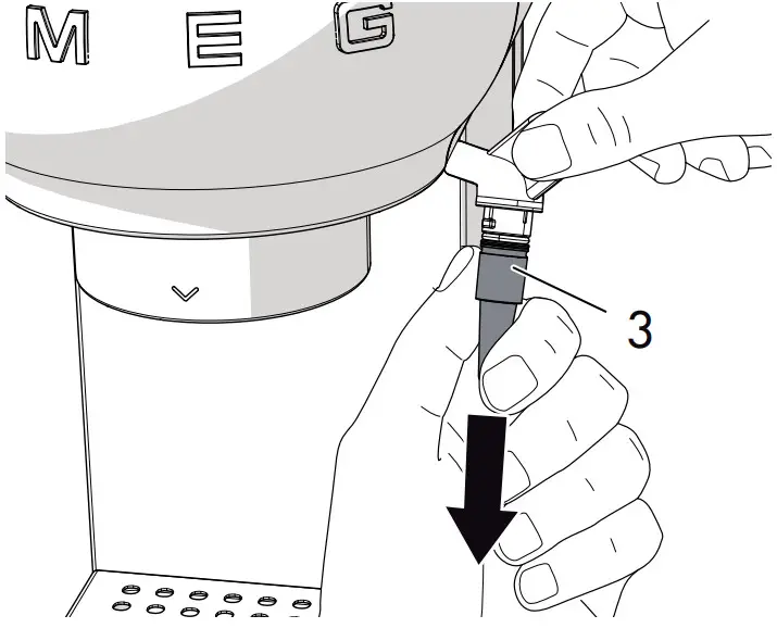 smeg ECF01RDUK 50's Retro Style Espresso Coffee Machine - connecting nozzle