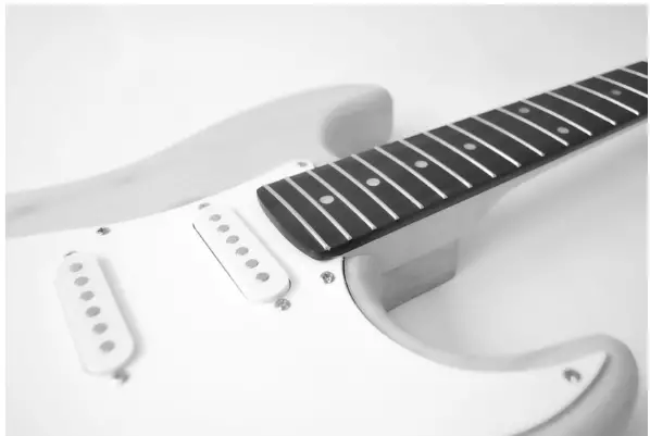 Harley Benton ST-LH ST-Style Electric Guitar Kit - cutout