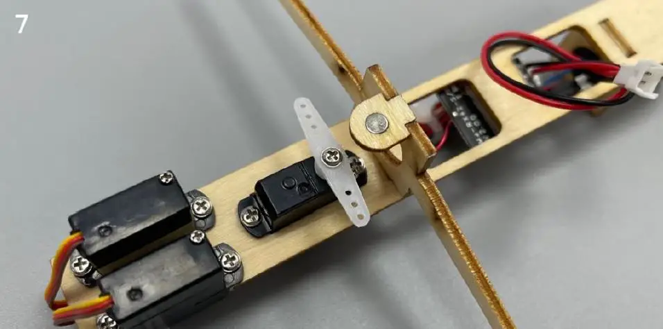 MinimumRC-P40-Q-Series-Flying-Tigers-Fighter-FIG- (7)