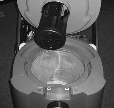 Nilfisk-VL500-Vacuum-Cleaner-2