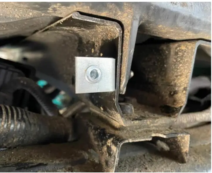 INSTALLATION REAR