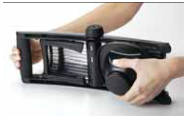 TO ATTACH THE FOOD HOLDER