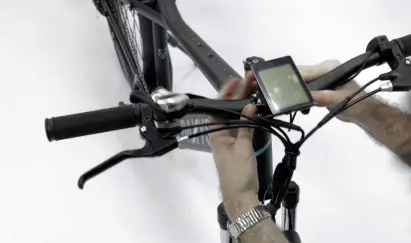 WOLF Daxys Electric Mountain Bike - b9