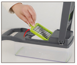 ourokhome Multifunctional Vegetable Chopper and Dicer - blade upwards