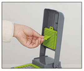 ourokhome Multifunctional Vegetable Chopper and Dicer - food residue